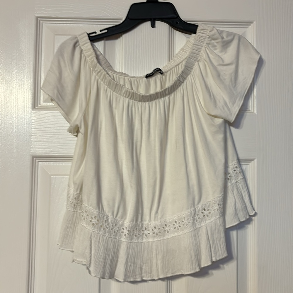 Cha cha vente off white elastic top shirt with flowy short sleeves size small